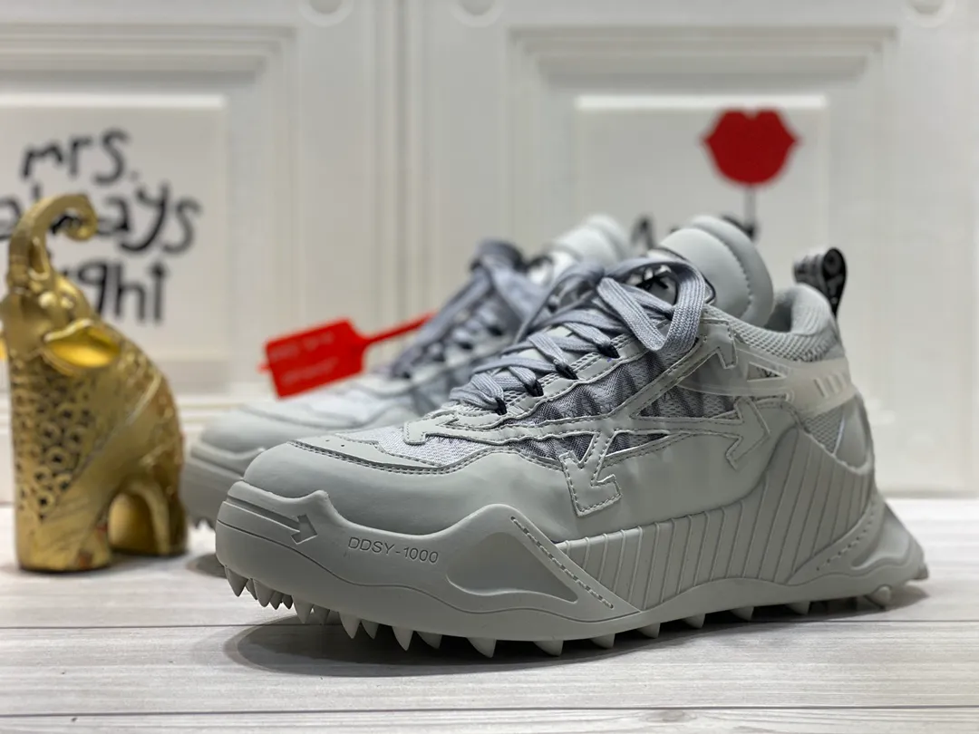 Men's Men's Shoes💰480🌼【New Style】High-end Boutique-🤷‍♂🤷‍♂OFF-WHITE x Air Jordan 】1 The joint shoe has been highly concerned by everyone since its design. The new shoe is shown in the popular Chicago bull white and yellow LOGO color scheme. The shoe body is made of cowhide, cow suede, and other materials. In addition to the X hidden on the inside of the leather, the oversized Swoosh, OFF-WHITE for Nike, Air Jordan 1 birth information and AIR are displayed on both sides of the shoe. The iconic details of OFF-WHITE can be seen on the sole and insole. You can choose a pair if you like the style. Code: 39-44 (45 can be customized